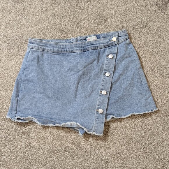 SO Blue Stretch Denim, Short, Button Cut-Off Skort; Back Zipper; Size 13 / 31 - Picture 1 of 5